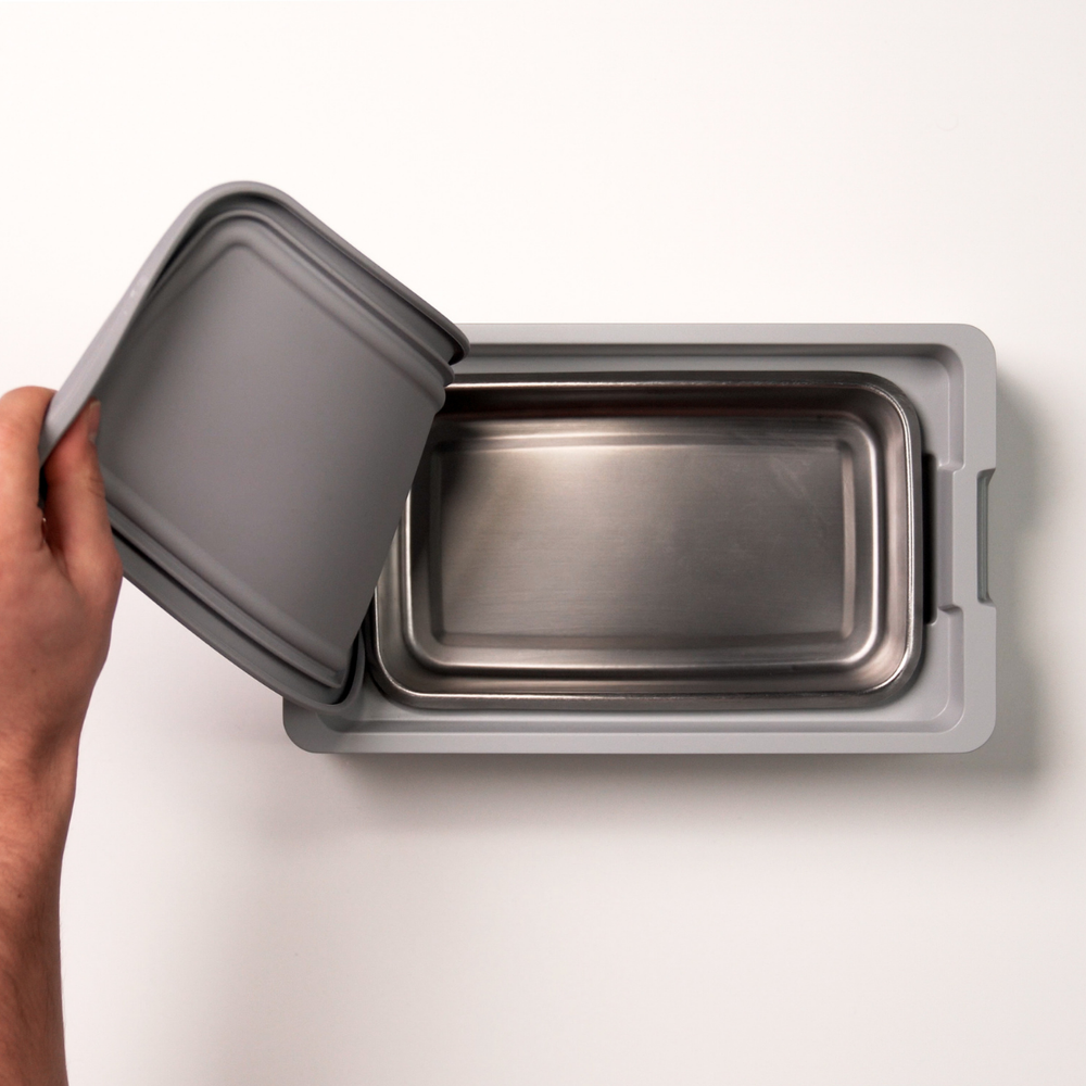 Food containers
